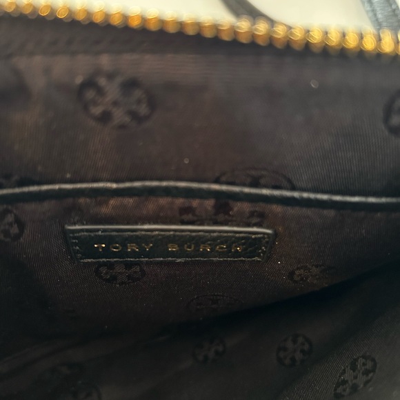 Tory Burch black cross body bag 6 3/4 by 10 - Picture 6 of 9